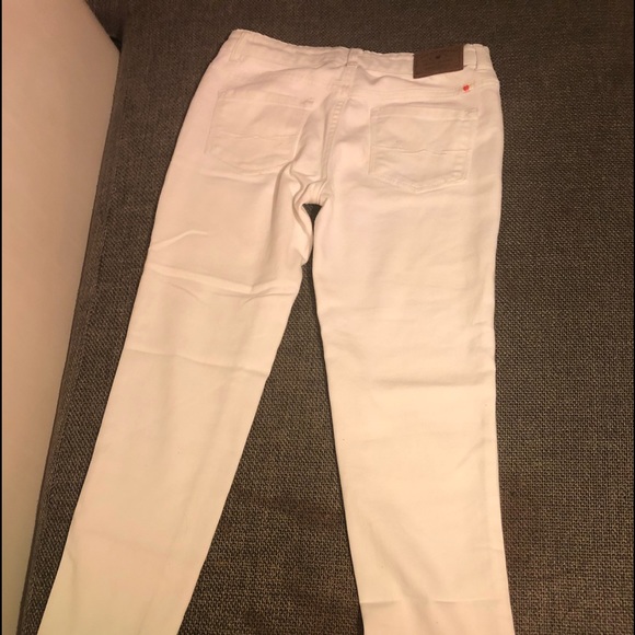 White jeans 👖 - Picture 3 of 6